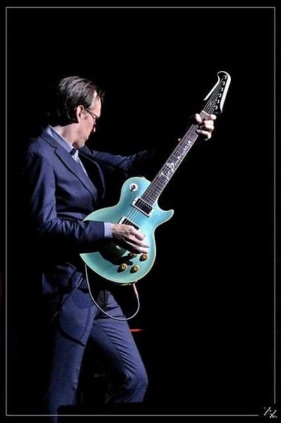 60422  Joe Bonamassa 10-06-2014 (Zz) (p).jpg